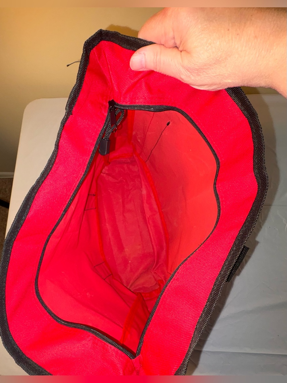 NWOT Zip-Closure Tote/Computer Bag with Multiple Storage Compartments - Picture 2 of 9